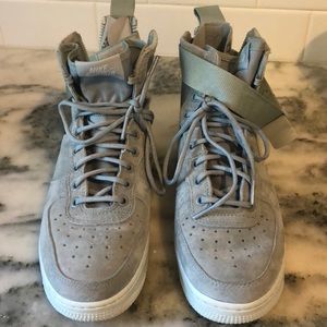 Air Force 1 mid sneaker